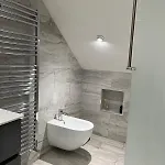 Georgian House With Hot Tub Right On The River! * Tadcaster