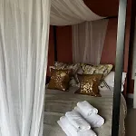 Georgian House With Hot Tub Right On The River! Villa